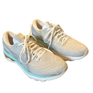 ASICS Women’s GT-2000, 11